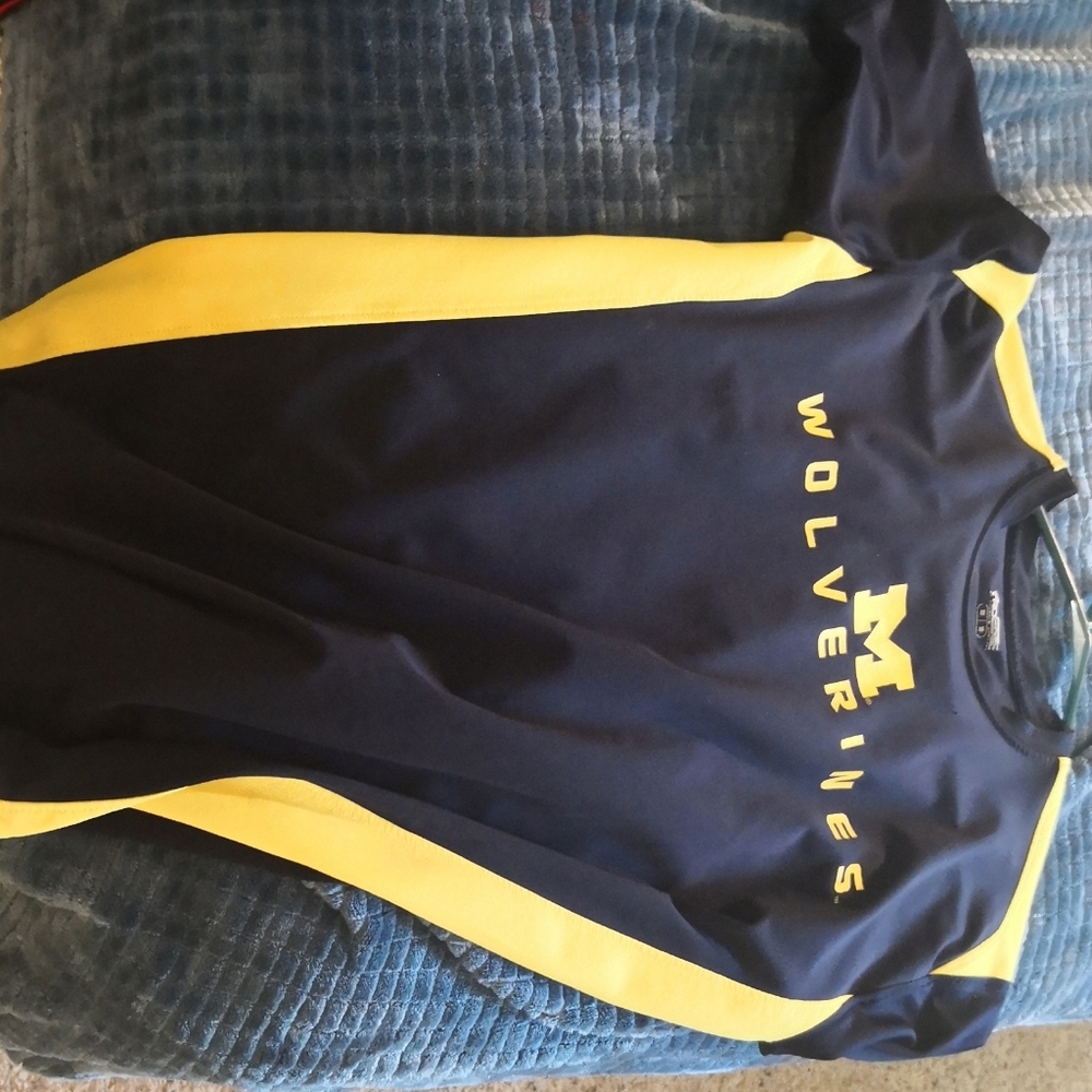 Michigan wolverines shirt